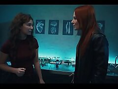 Vampire Girls' Sultry Lesbian Threesome